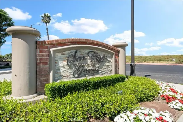 6202 Oakbrook, Huntington Beach, CA 92648