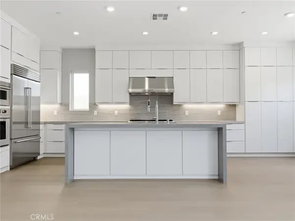 132 Creation, Irvine, CA 92618