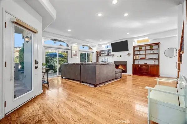 179 Pomona, Long Beach, CA 90803