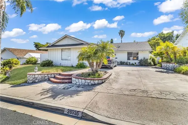 28935 De La Luna, Mission Viejo, CA 92692