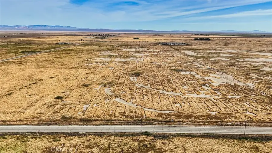 6161 H East, North Antelope Valley, CA 93535 - #2