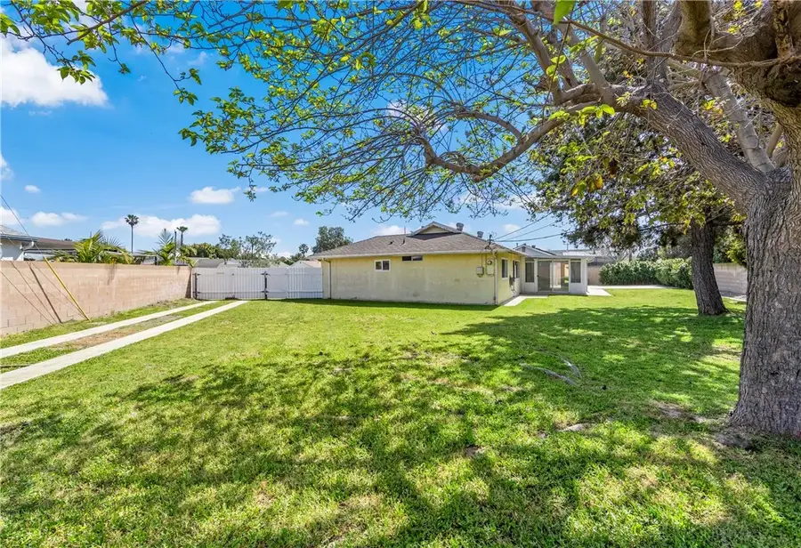 5572 Nevada Drive, Huntington Beach, CA 92647 - #2