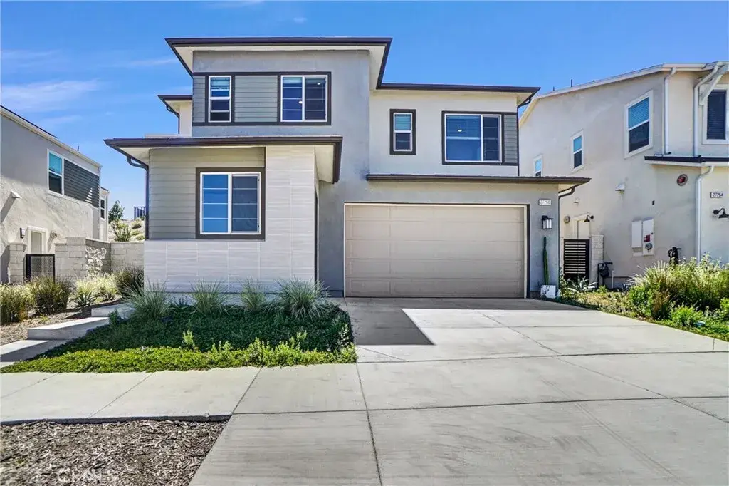 27260 Debut, Valencia, CA 91381 - #1