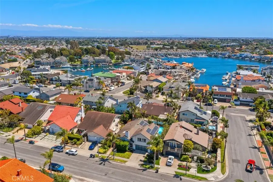 3962 Mistral, Huntington Beach, CA 92649 - #3