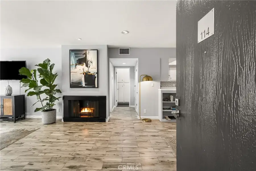 1351 N Crescent Heights #114, West Hollywood, CA 90046 - #3