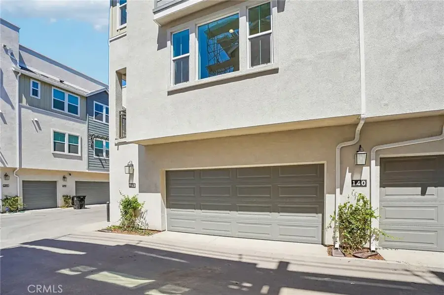 965 W Dhalia Street, Compton, CA 90220 - #2