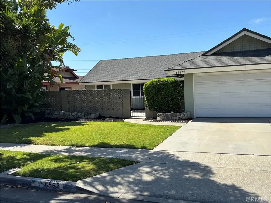 6562 Corrine Circle, Huntington Beach, CA 92647 - #2
