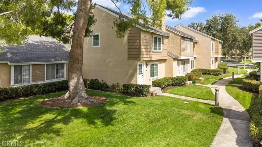 52 Greenbough, Irvine, CA 92614 - #3
