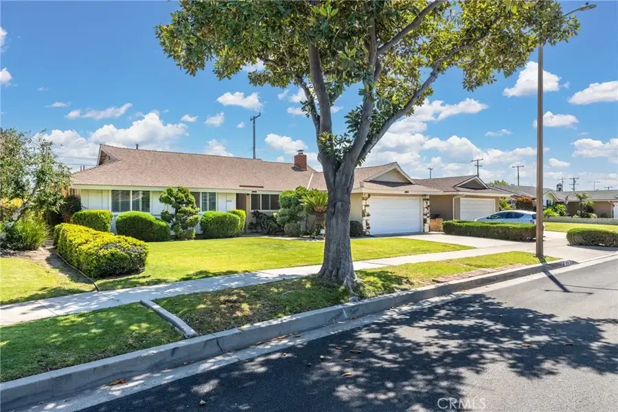 2816 E. Coolidge Ave., Orange, CA 92867 - #2