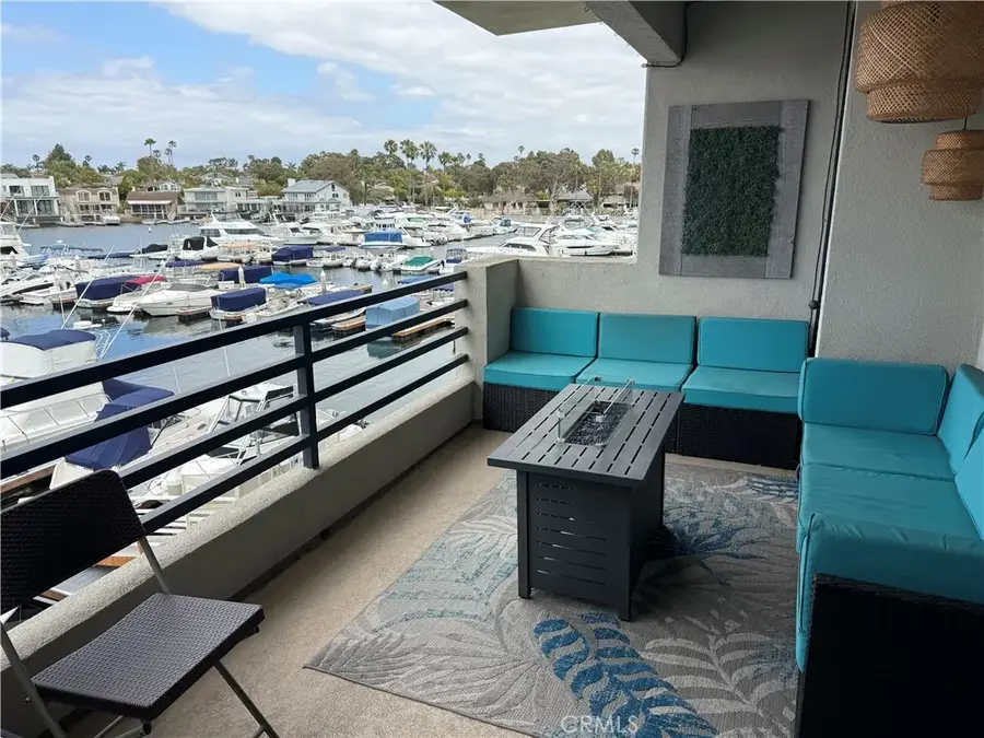 4165 Warner Avenue, Huntington Beach, CA 92649 - #3
