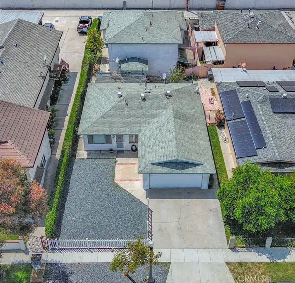 10921 Walnut, Los Alamitos, CA 90720