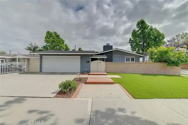 2044 W Spruce Avenue, Orange, CA 92868