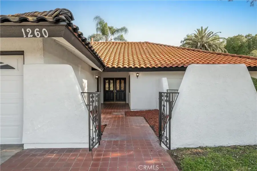 1260 Nicola Drive, Riverside, CA 92506 - #3