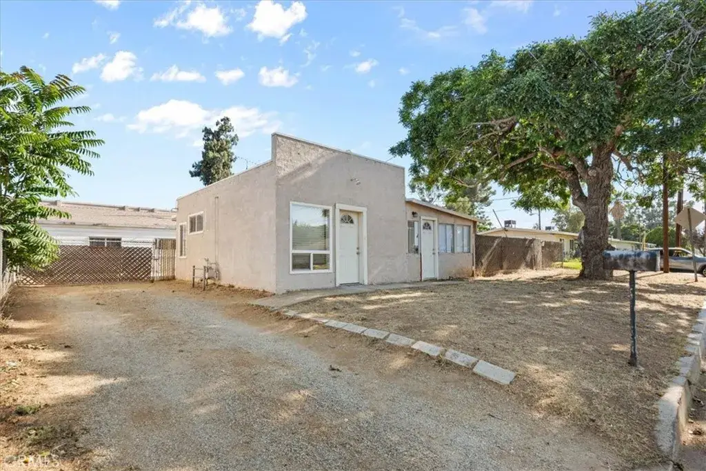 893 E 5th, Beaumont, CA 92223 - #1
