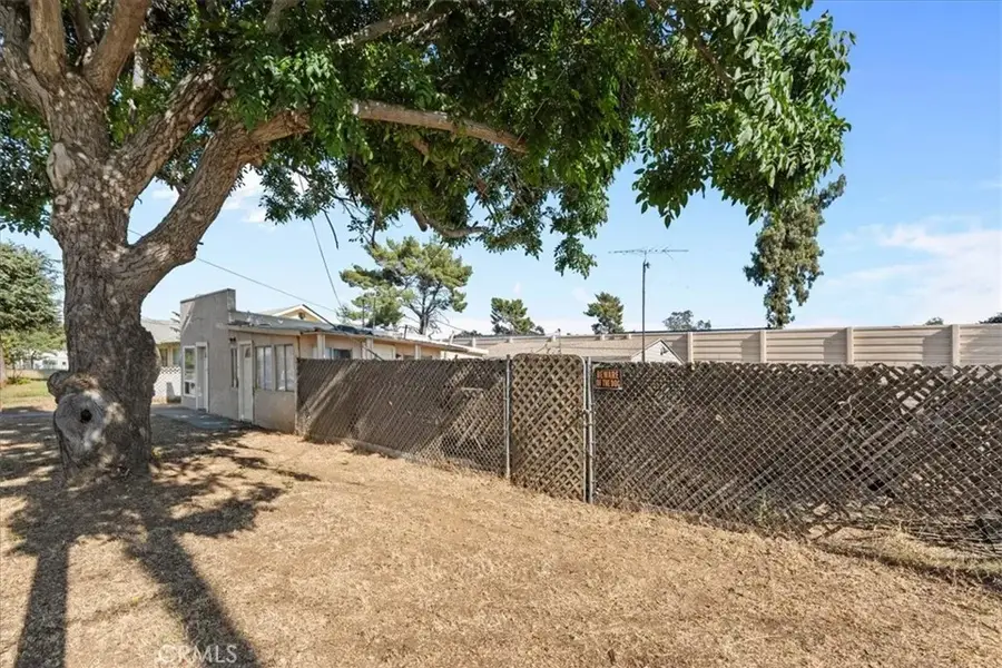 893 E 5th, Beaumont, CA 92223 - #3
