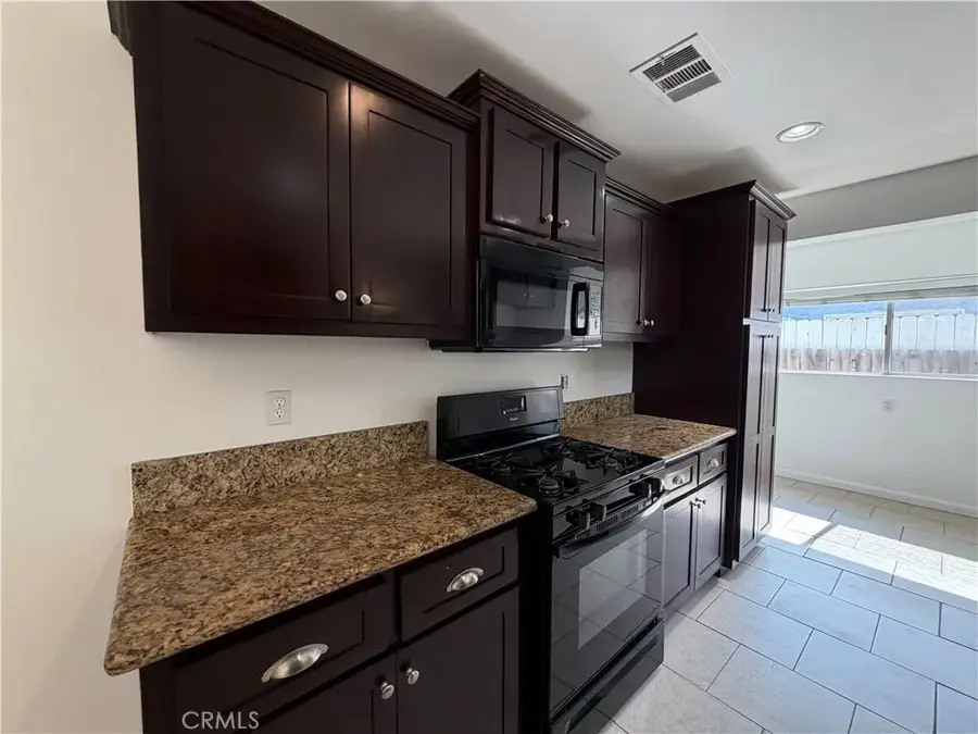 18166 Keswick Street, Reseda, CA 91335 - #3