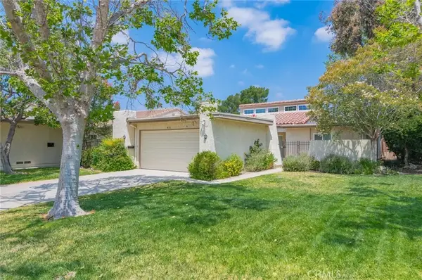 411 Champlain Dr, Claremont, CA 91711