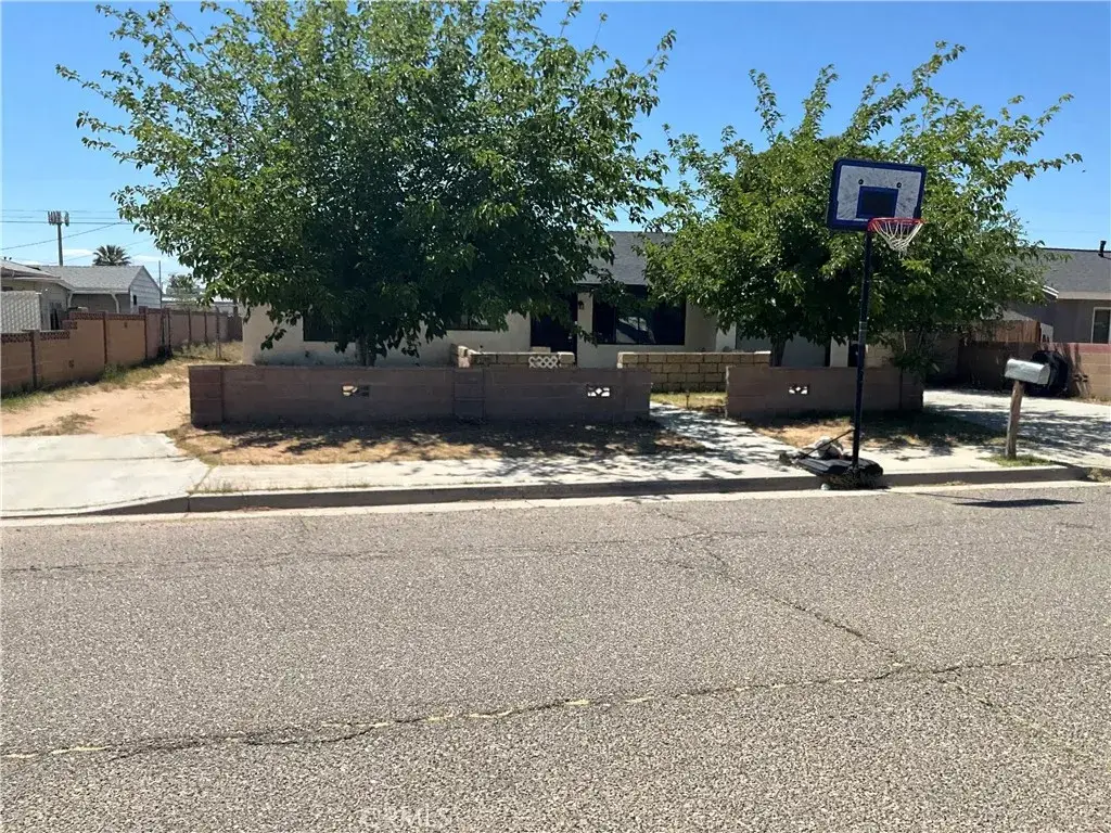 12591 Daisy, Boron, CA 93516 - #1