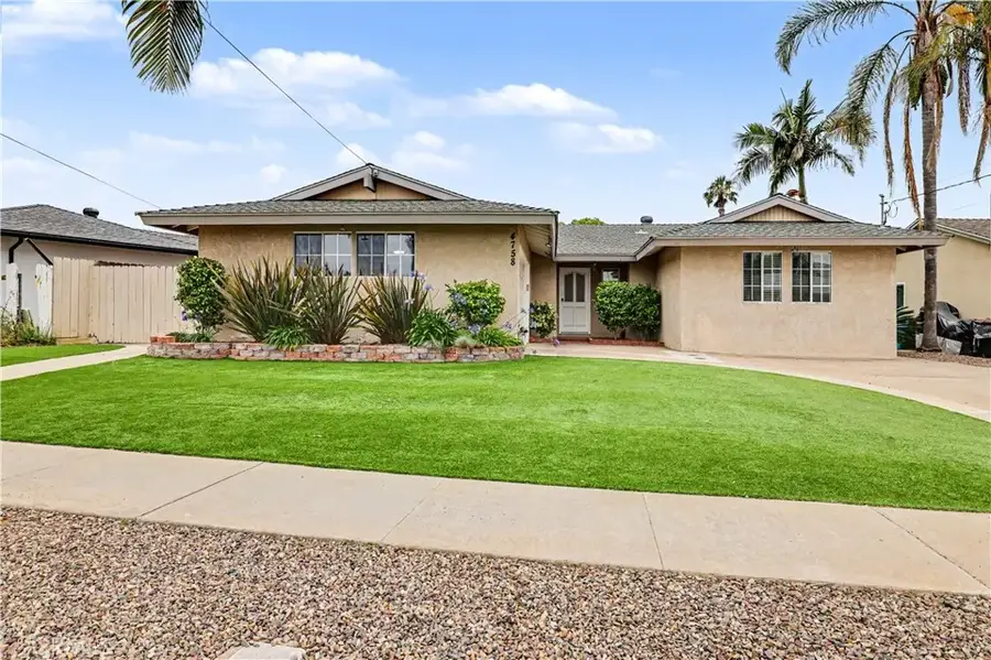 4758 Mount Saint Helens Way, San Diego, CA 92117 - #2