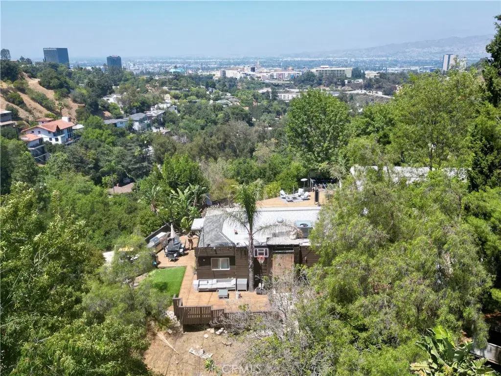 7241 Woodrow Wilson, Los Angeles, CA 90068 - #1