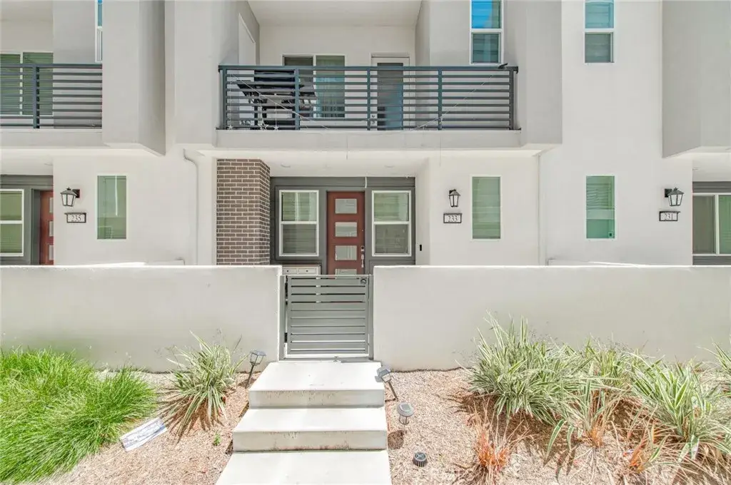 233 Sash, Irvine, CA 92618 - #1