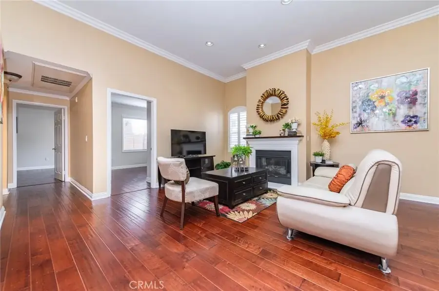 610 S Wilton Place #402, Los Angeles, CA 90005 - #3