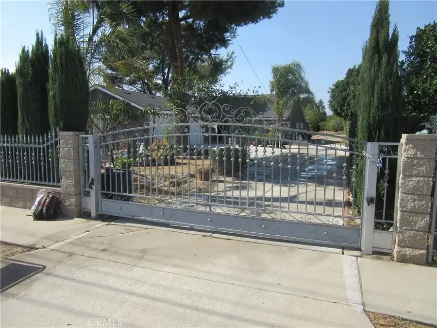 16592 Valencia, Fontana, CA 92335 - #2