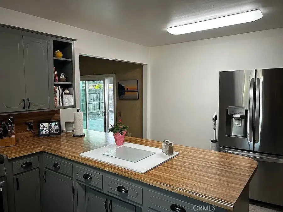 1046 W Princeton Avenue, Visalia, CA 93277 - #3