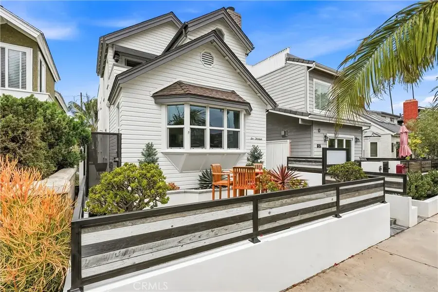 613 9th, Huntington Beach, CA 92648 - #3