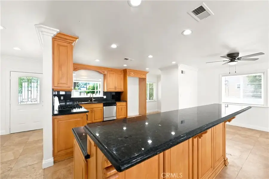 10249 Lemona Avenue, Mission Hills, CA 91345 - #3