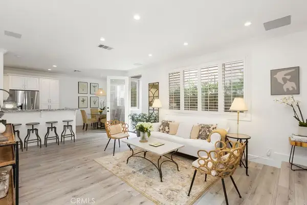 302 Canoe Pond, Costa Mesa, CA 92627