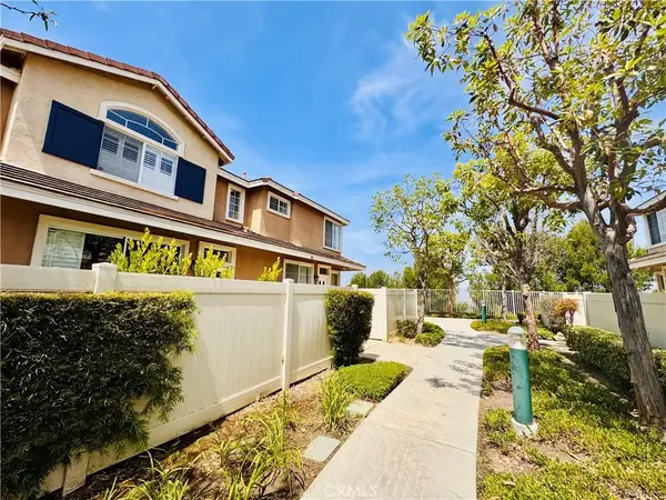 8313 E Arrowhead Way, Anaheim Hills, CA 92808
