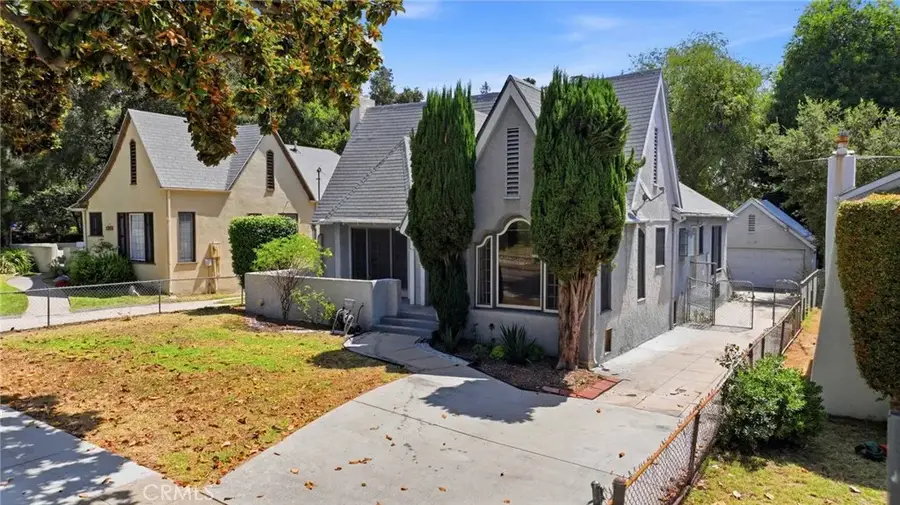 1250 N El Molino Avenue, Pasadena, CA 91104 - #2