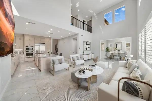 220 Amber Oak, Lake Forest, CA 92630