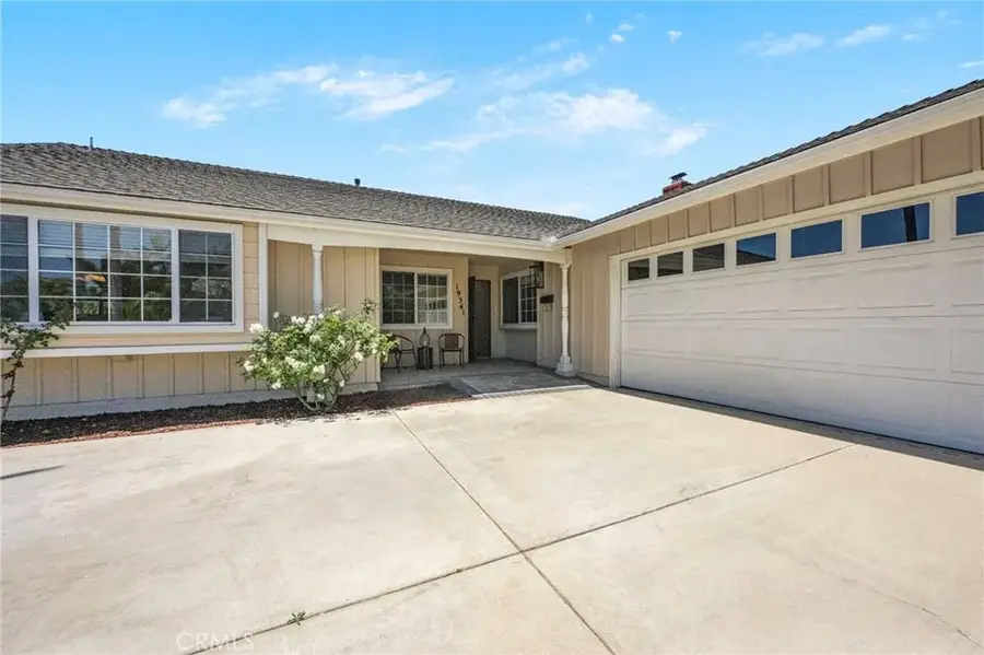 19541 Hartsdale, Huntington Beach, CA 92646 - #3