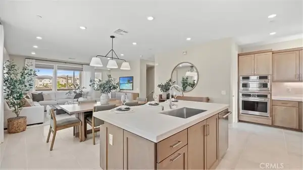 825 Sonia, Irvine, CA 92618