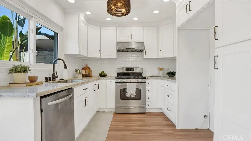 2160 W Wellington Circle, Anaheim, CA 92804 - #1