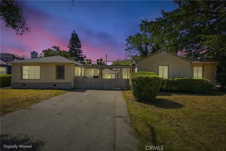1002 Lochbrae Rd, Sacramento, CA 95815 - #2