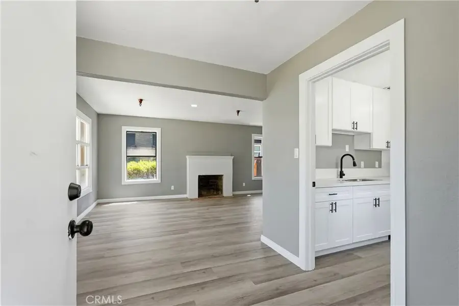 1002 Lochbrae Rd, Sacramento, CA 95815 - #3