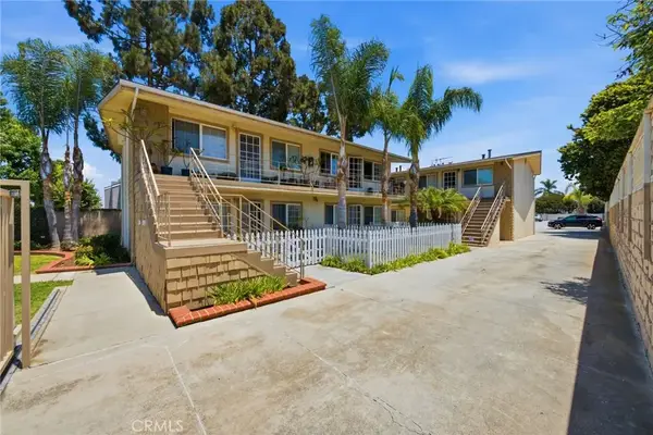 1920 Wallace Avenue, Costa Mesa, CA 92627