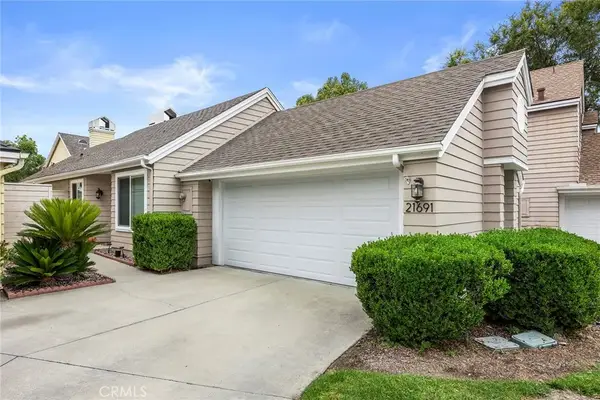 21691 Fairbrook #37, Mission Viejo, CA 92692