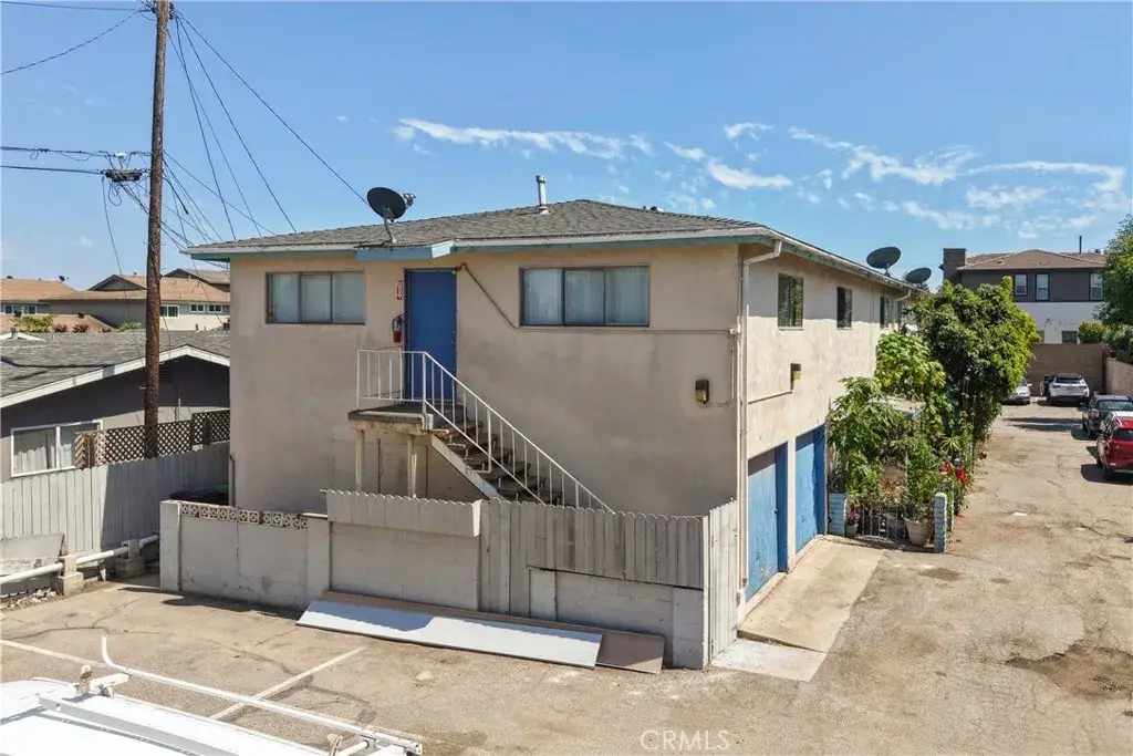681 Victoria, Costa Mesa, CA 92627 - #1