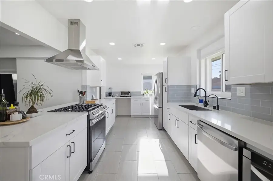 384 Colorado Street, Arcadia, CA 91007 - #3