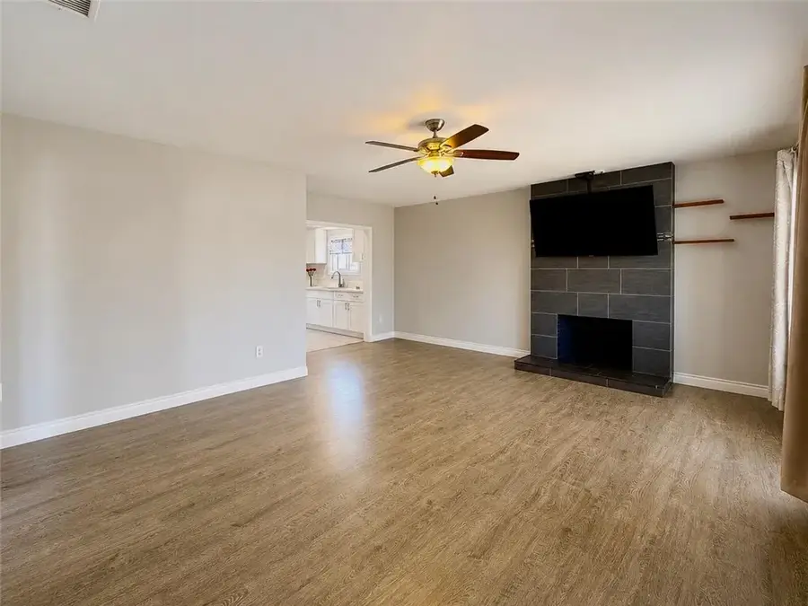 8201 Madrona, Fontana, CA 92335 - #2