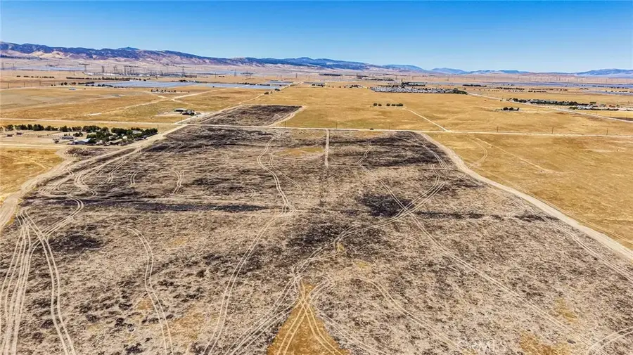44800 80th West, Lancaster, CA 93536 - #3