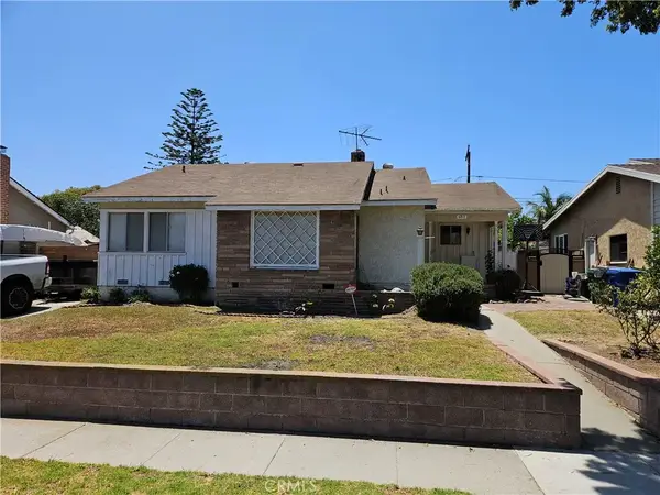 6812 E La Marimba, Long Beach, CA 90815