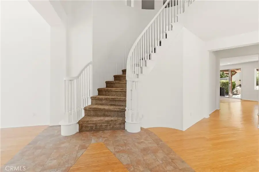28549 Silverking Trail, Saugus, CA 91390 - #2