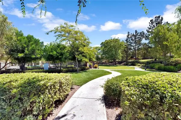 4244 Windspring, Corona, CA 92883