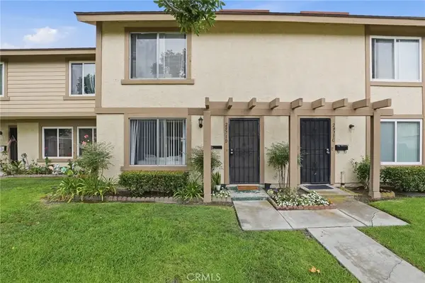 2971 Bradford #D, Santa Ana, CA 92707
