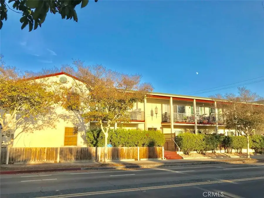 2302 Oak Street, Santa Monica, CA 90405 - #3